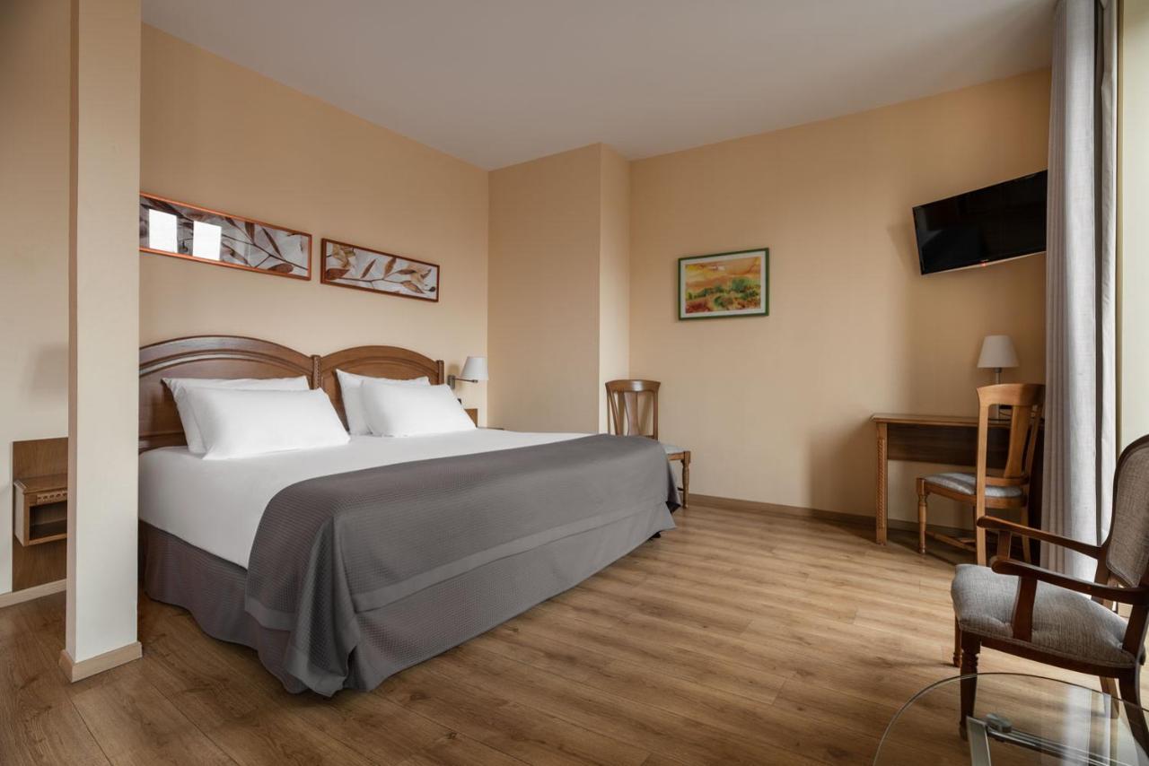 Exe Astur Plaza Hotel อัสตอร์กา ภายนอก รูปภาพ
